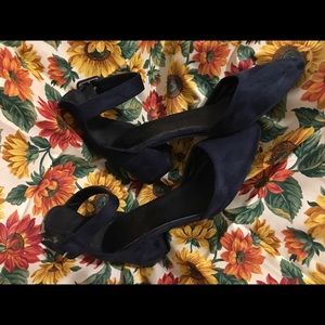 Suede closed toed heel